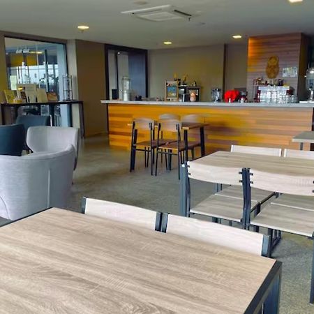B.Suites 21 Kota Kinabalu Exteriér fotografie