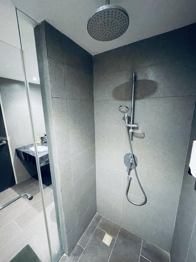 B.Suites 21 Kota Kinabalu Exteriér fotografie